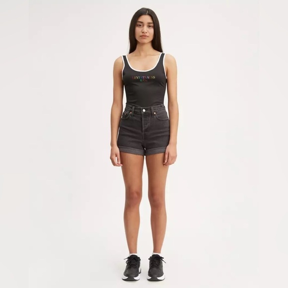 Levis Women's Black Denim Wegie Shorts - Picture 3 of 12